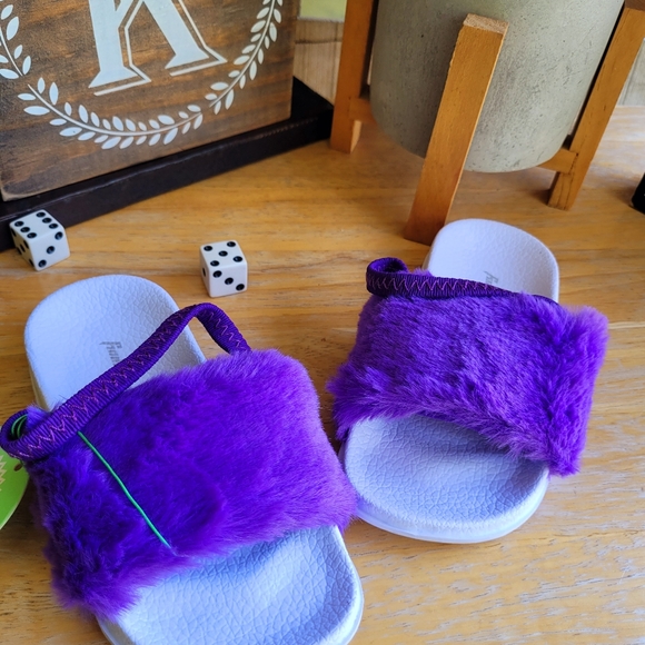 Funky Monkey Slides - Picture 4 of 7